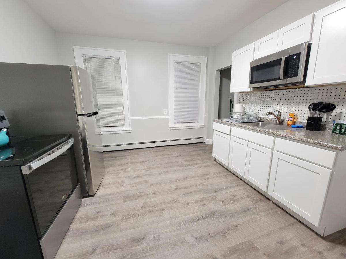 Room For Rent In Apartment ฮาร์ตฟอร์ด ภายนอก รูปภาพ
